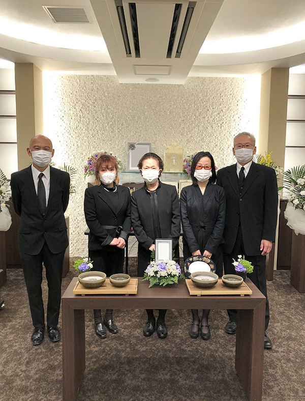 骨葬という経験のない葬儀となりましたが、とても温かいひとときを過ごす事ができました。